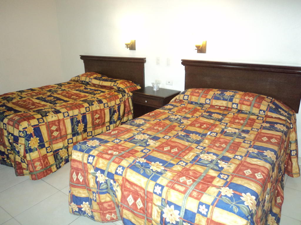 Hotel California Navojoa Quarto foto